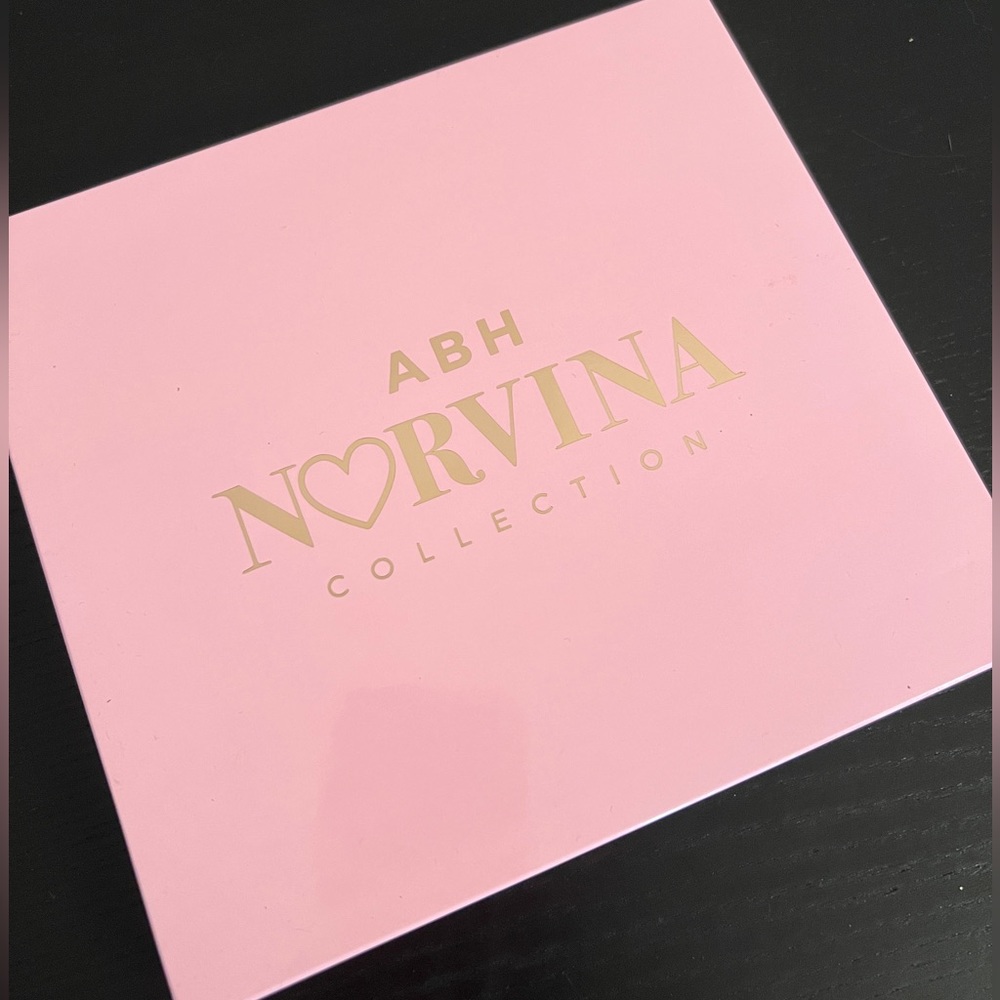 ABH Norvina Pro Pigment Palette Vol IV